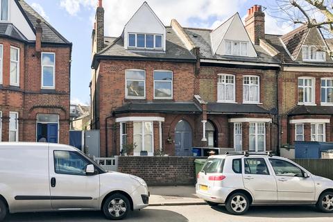 3 bedroom flat for sale, Lordship Lane, East Dulwich, London, SE22