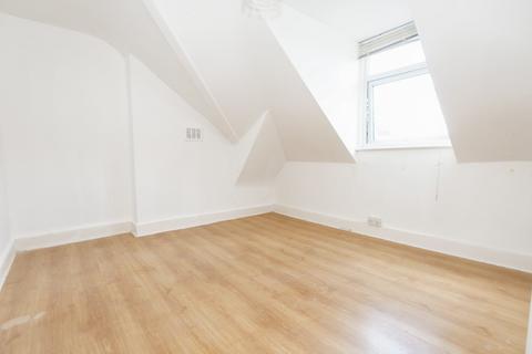 3 bedroom flat for sale, Lordship Lane, East Dulwich, London, SE22