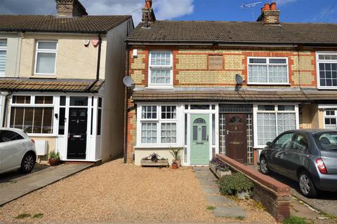 2 bedroom cottage for sale, New Road, Croxley Green