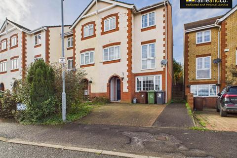 undefined, Oakfield Close, Potters Bar