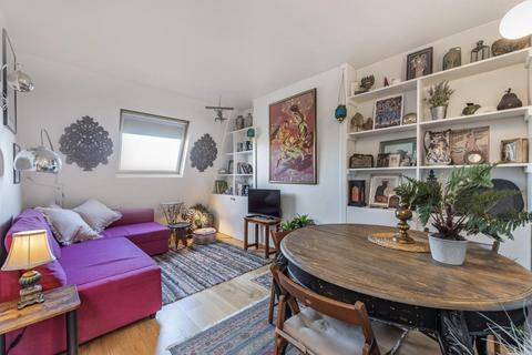 2 bedroom flat for sale, Highgate,  London,  W10,  W10