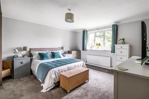 2 bedroom apartment for sale, LEATHERHEAD ROAD, ASHTEAD, KT21 2SU