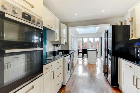 4 bedroom detached house for sale, Alfriston Road, Worthing