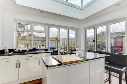 4 bedroom detached house for sale, Alfriston Road, Worthing