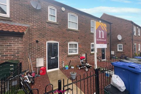 2 bedroom townhouse to rent, Rainbow Close, Doncaster DN8