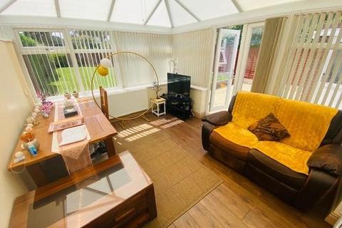 6 Queensway, Sutton Coldfield, B74 2HQ