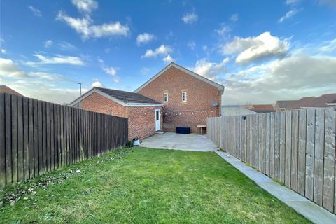 3 bedroom end of terrace house for sale, Haggerstone Mews, Blaydon On Tyne, NE21