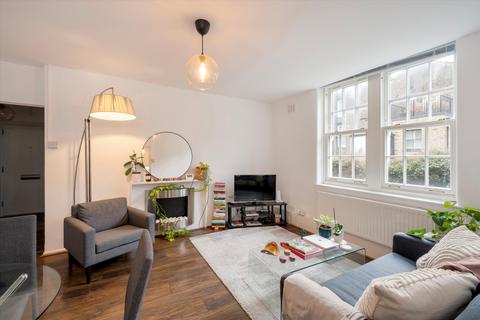 2 bedroom flat for sale, Chelsea Manor Street, London, SW3