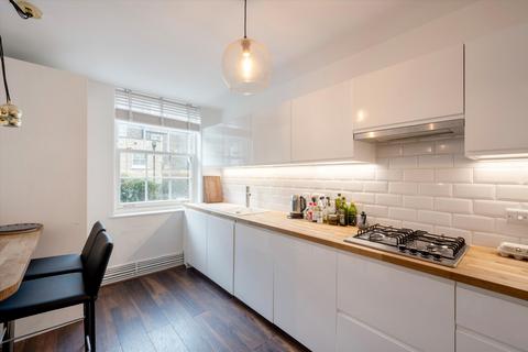 2 bedroom flat for sale, Chelsea Manor Street, London, SW3