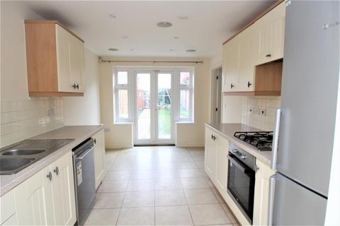 3 bedroom house to rent, Trafalgar Road, Tewkesbury