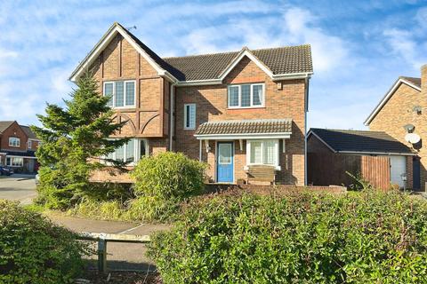 4 bedroom detached house for sale, Hopwood Lane, Burton-on-Trent, DE14