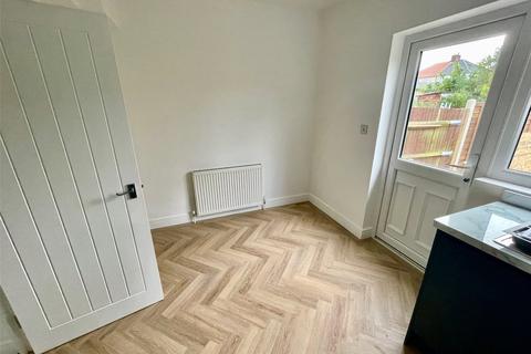 2 bedroom terraced house to rent, Ramillies Road, Sidcup, Kent, DA15