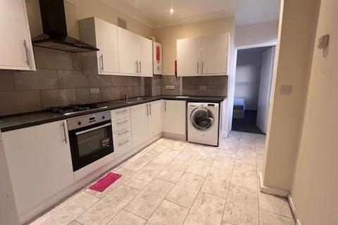 1 bedroom flat to rent, Upton Lane, E7 9PA