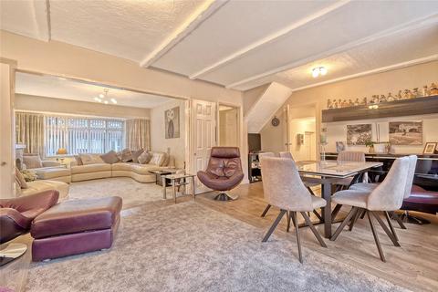 5 bedroom semi-detached house for sale, Hillside Road, Billericay, Essex, CM11