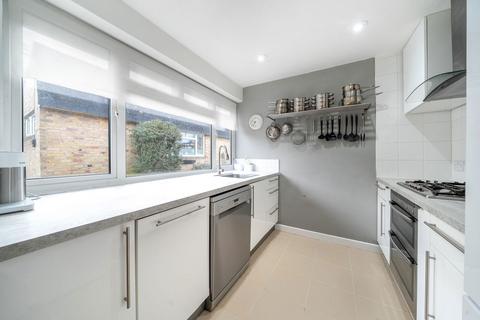 4 Bodmin Close, Basingstoke, RG22 5DA