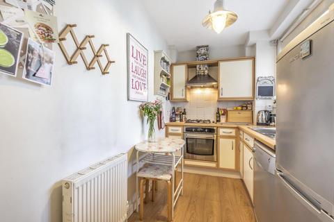 3 bedroom flat for sale, Cassidy Road, Fulham