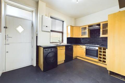 3 bedroom terraced house for sale, Leeds Road, Thackley,