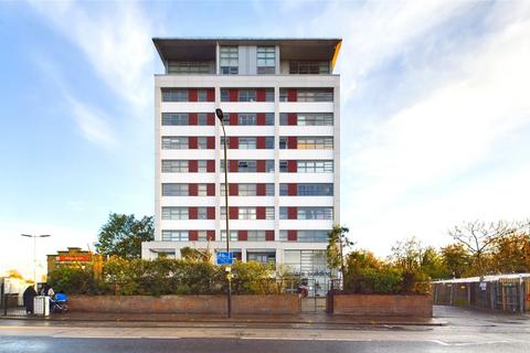 undefined, Romford Road, London E7