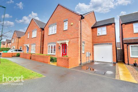 Chalfont Drive, NG8 3LT