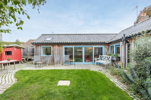 3 bedroom detached bungalow for sale, Weybourne