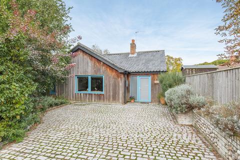 3 bedroom detached bungalow for sale, Weybourne