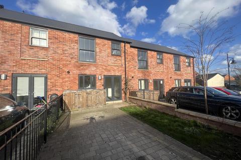 3 bedroom house to rent, Banbury Street, Stockport