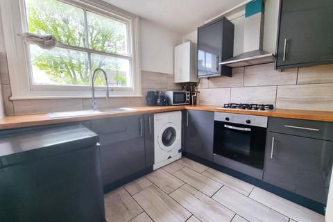 1 bedroom flat to rent, Balaam Street, London E13