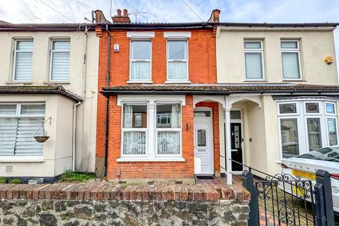 2 bedroom terraced house for sale, The Grove, Southend-on-Sea SS2