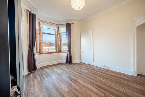 3 bedroom flat to rent, Catherine Street, Motherwell