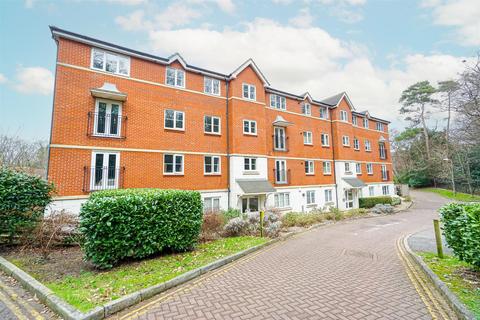 2 bedroom flat for sale, Arbourvale, St. Leonards-On-Sea