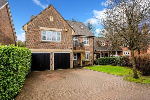 5 bedroom detached house for sale, Water Mead, Chipstead