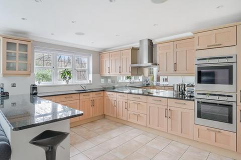 5 bedroom detached house for sale, Water Mead, Chipstead