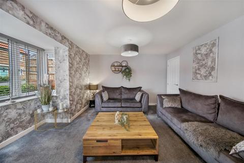 17 Spring Beck Avenue, Norton, Malton, YO17 9FL