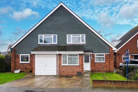 4 bedroom semi-detached house for sale, Carolina Way, Tiptree