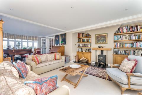 5 bedroom detached house for sale, Hill Road, Haslemere, Surrey, GU27