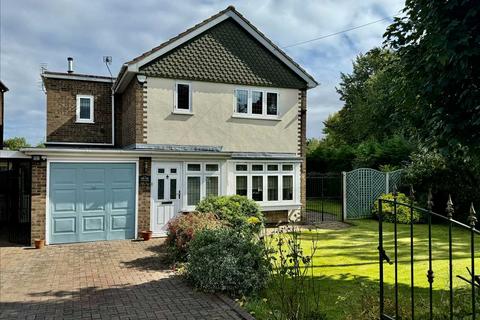 3 bedroom detached house for sale, Amos Lane, Wednesfield