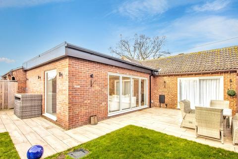 3 bedroom bungalow for sale, Gidney Drive, Heacham