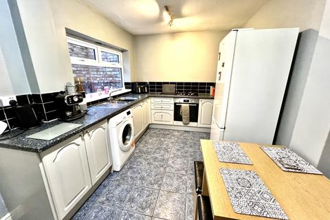 2 bedroom terraced house for sale, Colwyn Road, Burn Valley