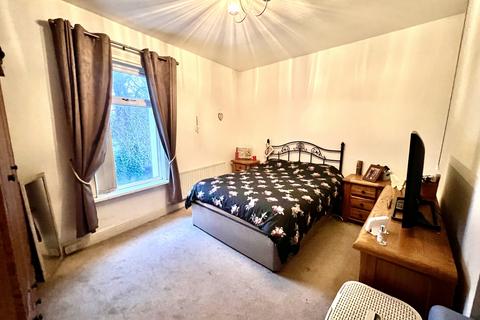 2 bedroom terraced house for sale, Colwyn Road, Burn Valley