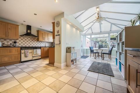 4 bedroom semi-detached house for sale, Newbury,  Berkshire,  RG14