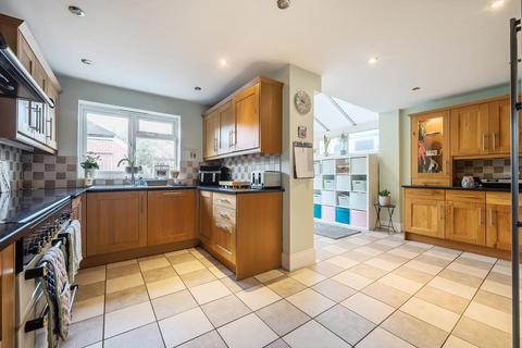 4 bedroom semi-detached house for sale, Newbury,  Berkshire,  RG14