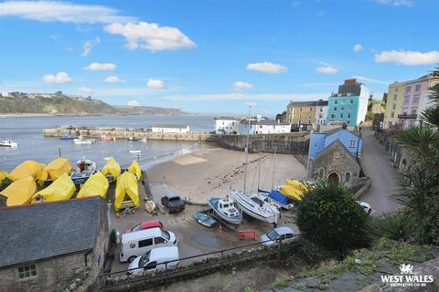 2 bedroom flat for sale, Bridge Street, Tenby