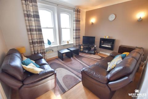 2 bedroom flat for sale, Bridge Street, Tenby