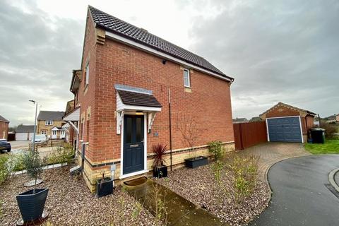 2 bedroom semi-detached house for sale, Fieldfare Drive, Stanground, Peterborough