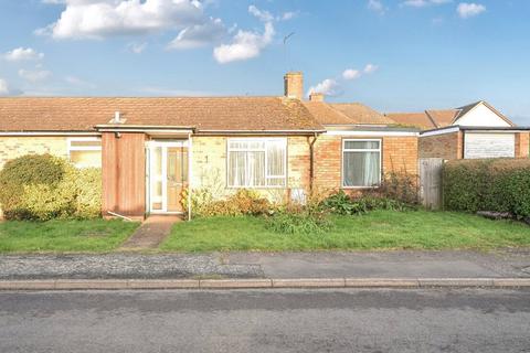 2 bedroom bungalow for sale, The Island, Buckingham MK18