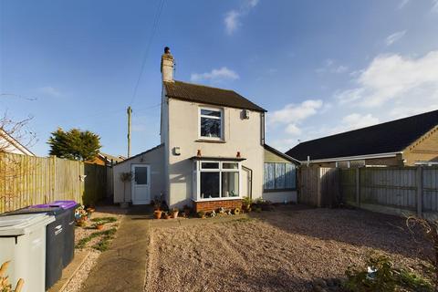 2 bedroom cottage for sale, St. Peters Lane, Trusthorpe LN12