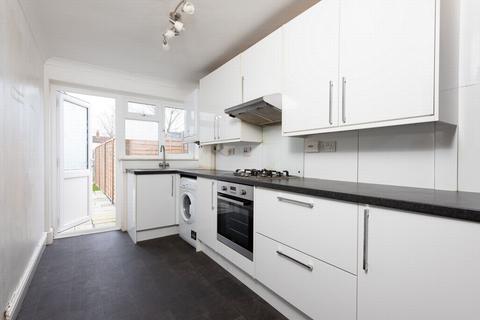 2 bedroom terraced house for sale, Somerset Road, Farnborough, GU14