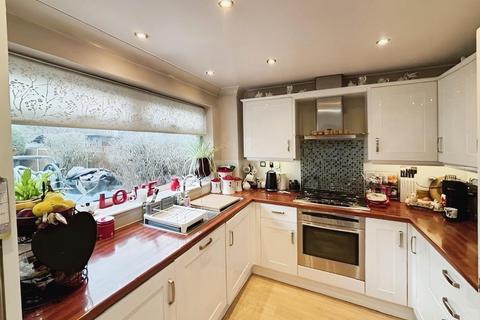 4 bedroom detached house for sale, Aragon Close, Hemel Hempstead HP2