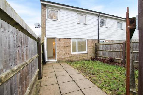 3 bedroom end of terrace house to rent, Abbey Place, Cambridge CB25