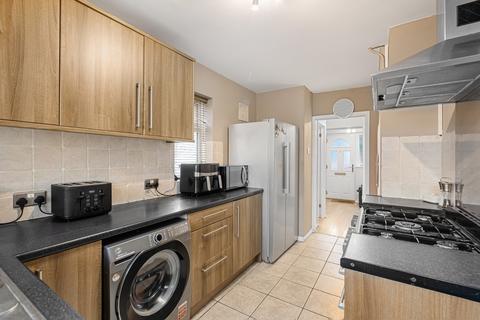 3 bedroom semi-detached house for sale, Leander Drive, Gravesend DA12